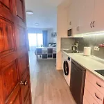 Monis Horizonte Del Mar 2 아파트 *